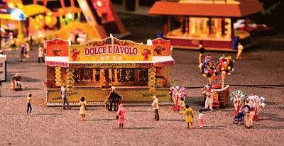 PARQUE DE DIVERSÕES BARRAQUINHA DE DOCES E BALÕES ESC.: HO ESC.: 1/87