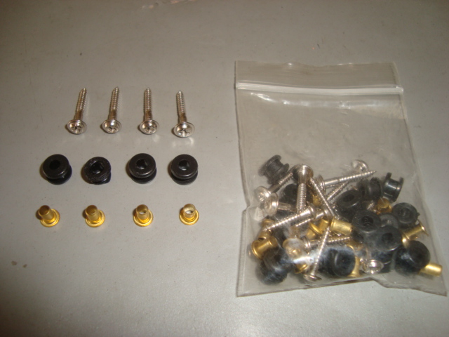 CONJUNTO DE FIXAÇÃO DE SERVO P/ 5 SERVOS (amortecedor, parafusos e ilhós)