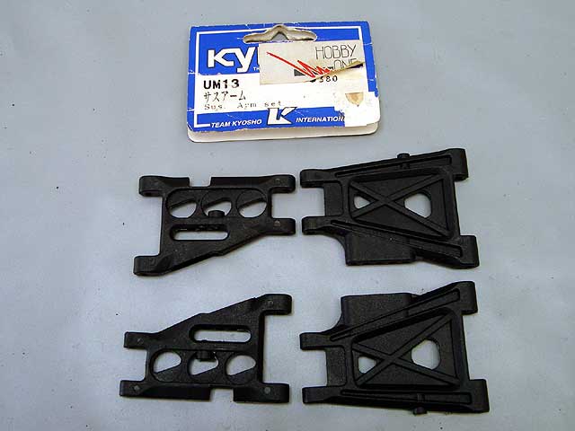 BANDEJA DA SUSPENSÃO P/CARRO SAND MASTER KYOSHO SM SUSPENTION ARM SET L/