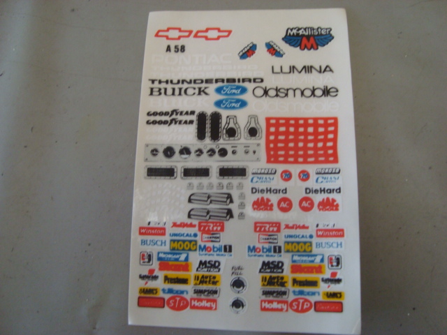 ADESIVO MARCAS P/ CARRO AUTORAMA ESC.: 1/24 ou 1/32