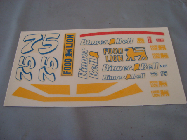 DECAL AUTORAMA DINNER BELL, FOOD LION E O NÚMERO 75