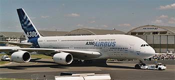 AVIÃO AIRBUS A380 NEW LIVERY ESC. 1/144
