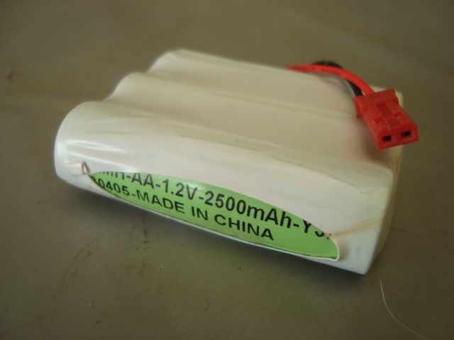 BATERIA RECARREGÁVEL 3,6V 2500MAh NIMH PACK C/TERMINAL FUTABA 2POLOS