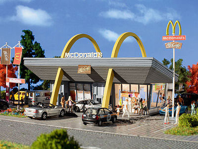 MCDONALDS RESTAURANTE C/ MC DRIVE  KIT ESC.: HO ESC.: 1/87 #VOL43634